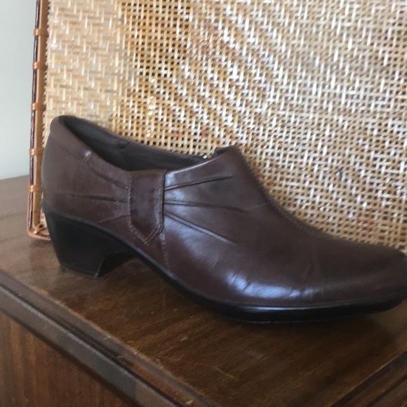 Clark booties - Picture 2 of 5